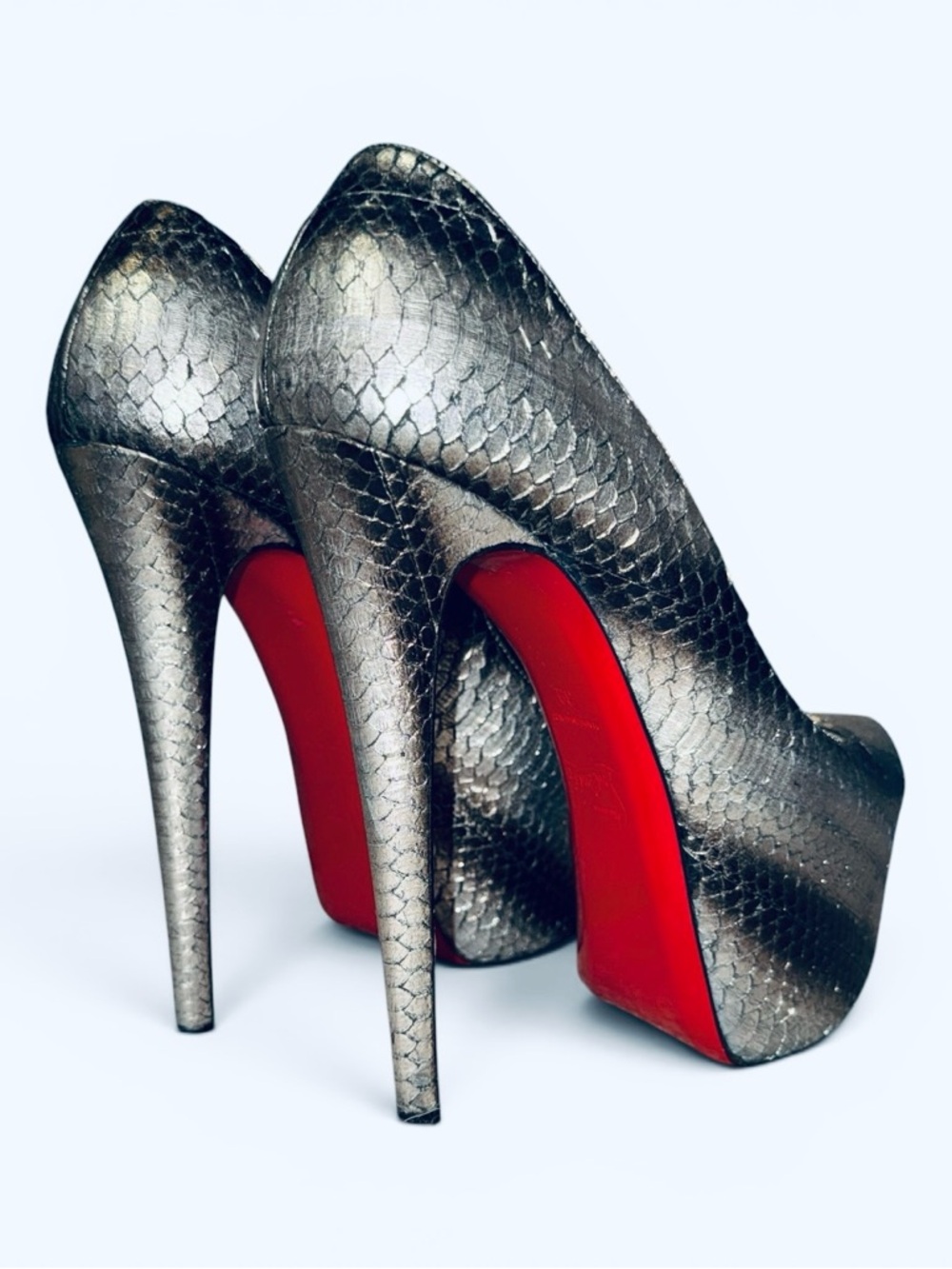 Christian Louboutin Python Daffodile Animal Print Platform Pumps Size 39 US 9